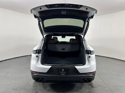 New 2026 Porsche Cayenne AWD/4WD image 29