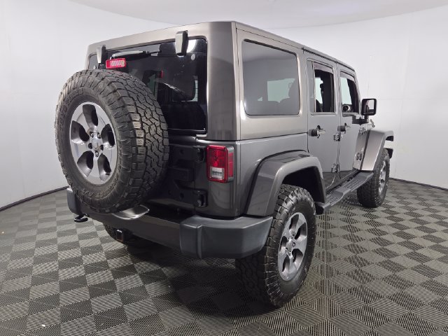 Used 2017 Jeep Wrangler Unlimited Sahara w/ Max Tow Package AWD/4WD image 9