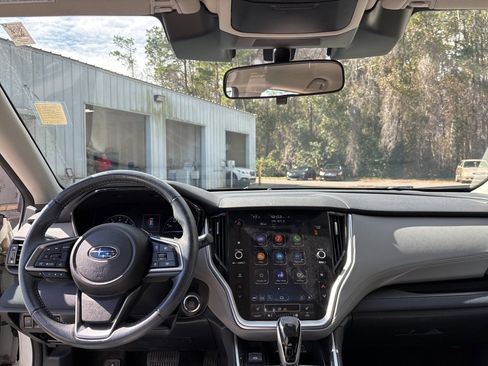 Used 2023 Subaru Outback Premium image 6