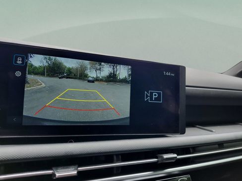 Certified 2025 Hyundai Santa Cruz SE FWD image 23