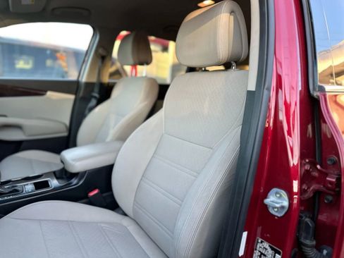 Used 2016 Kia Sorento LX w/ LX Convenience Package image 10