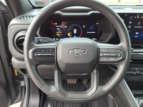 Used 2024 Chevrolet Colorado Trail Boss w/ Advanced Trailering Package AWD/4WD image 11