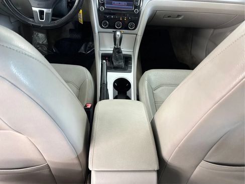 Used 2013 Volkswagen Passat TDI SE FWD image 22