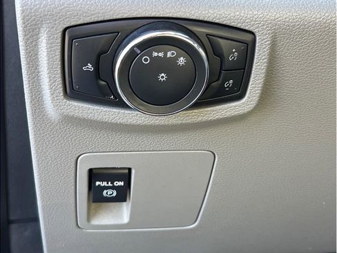 Used 2018 Ford F150 XL w/ Equipment Group 101A Mid image 15