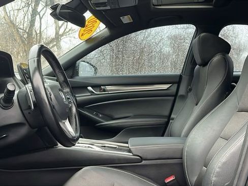 Used 2020 Honda Accord Sport image 10