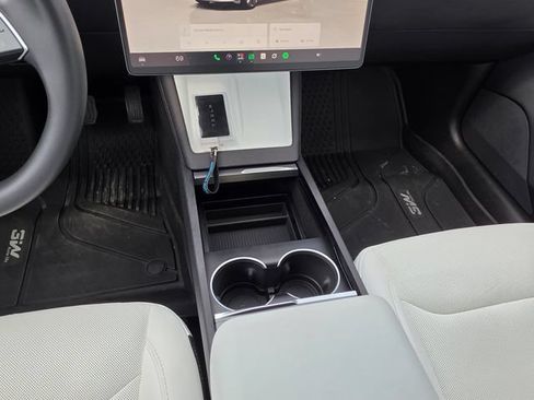 Used 2025 Tesla Model 3 Long Range AWD/4WD image 25