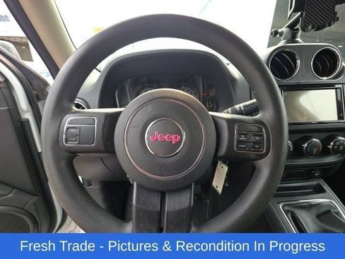 Used 2016 Jeep Patriot Sport w/ Power Value Group AWD/4WD image 11