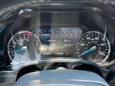 Certified 2022 Ford F250 Lariat w/ Lariat Value Package AWD/4WD image 38