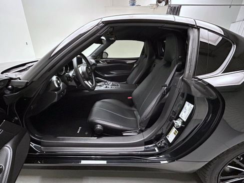 Used 2024 MAZDA MX-5 Miata RF Grand Touring RWD image 10