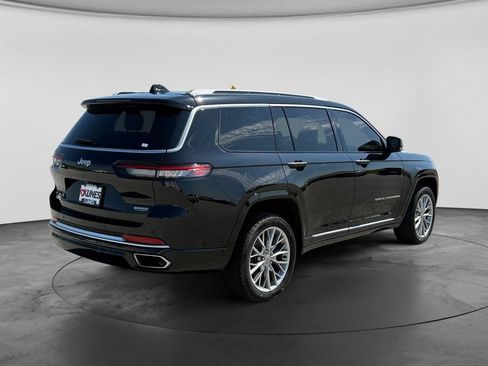 Used 2022 Jeep Grand Cherokee L Summit w/ Luxury Tech Group V AWD/4WD image 9