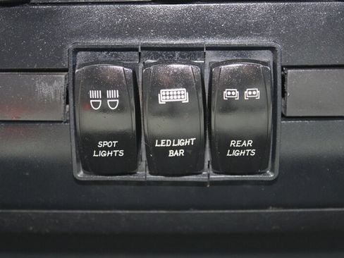 Used 2012 RAM 2500 ST w/ Chrome Appearance Group AWD/4WD image 19