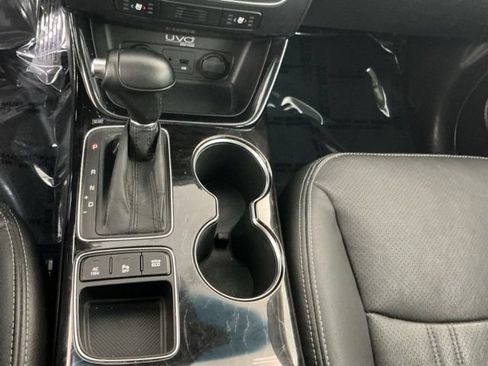 Used 2014 Kia Sorento SX w/ 3rd Row Package AWD/4WD image 19