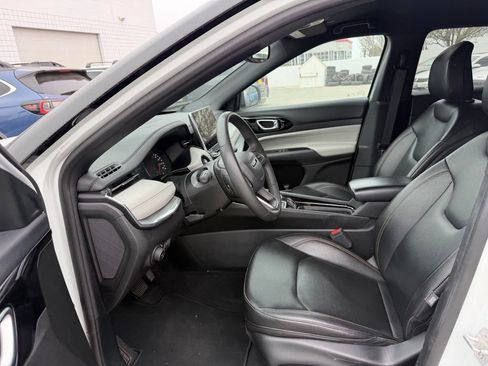 Used 2024 Jeep Compass Limited AWD/4WD image 7