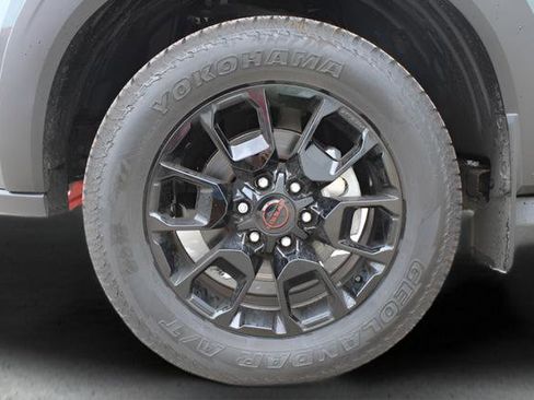 Used 2026 Nissan Armada PRO-4X image 9