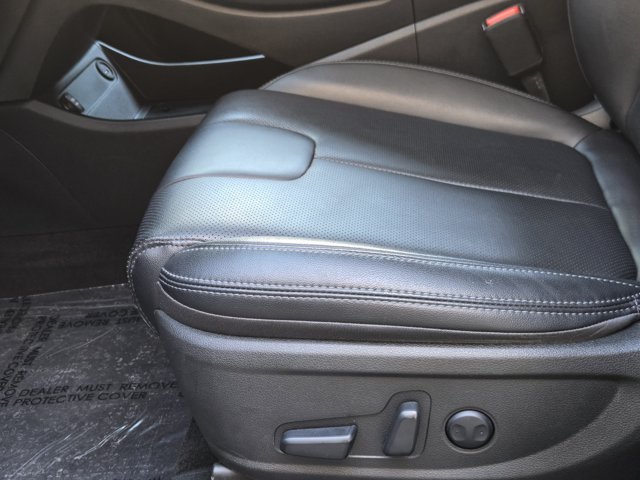 Used 2023 Hyundai Santa Fe SEL w/ Premium Package AWD/4WD image 32
