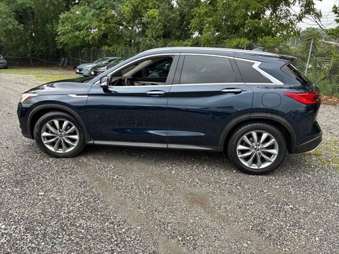 Used 2019 INFINITI QX50 Luxe w/ Navigation Package AWD/4WD image 3