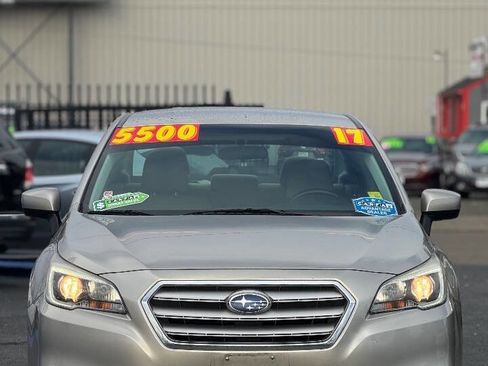 Used 2017 Subaru Legacy 2.5i Premium image 2