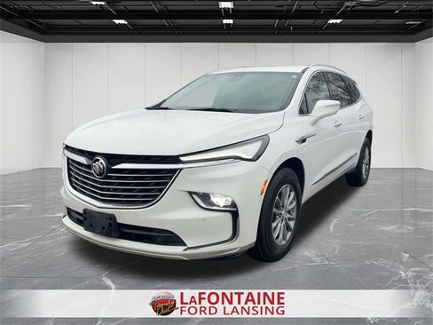 Used 2024 Buick Enclave Premium image 1