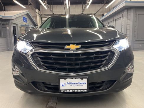 Used 2020 Chevrolet Equinox LT image 2