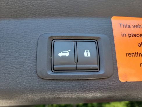 Used 2024 Mitsubishi Outlander SE AWD/4WD image 13