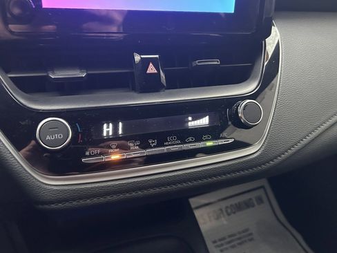Used 2024 Toyota Corolla SE image 17