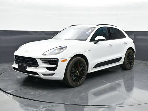 Used 2018 Porsche Macan GTS AWD/4WD image 3