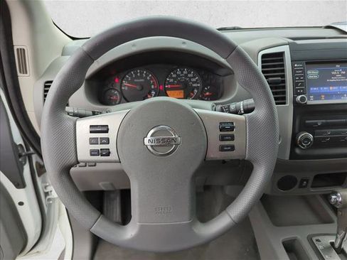 Used 2019 Nissan Frontier SV image 23