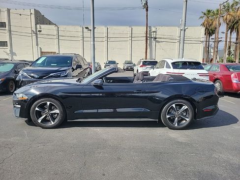 Used 2022 Ford Mustang Convertible image 17