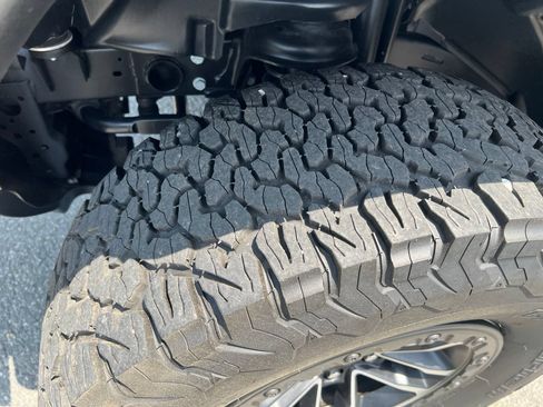 Used 2024 Jeep Wrangler Unlimited Rubicon w/ XTREMEE 35" Tire Package AWD/4WD image 15