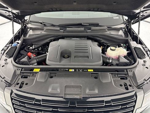 New 2026 Land Rover Range Rover SE image 31