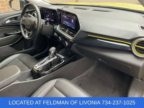 Used 2024 Chevrolet Trax ACTIV w/ Driver Confidence Package image 27