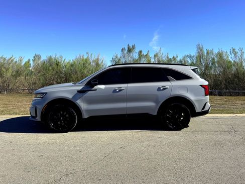 Used 2022 Kia Sorento SX image 10