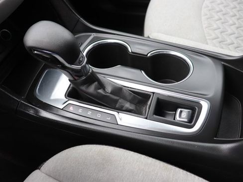 Used 2024 Chevrolet Equinox LT image 16