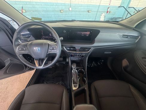 Used 2025 Buick Encore GX Preferred image 31