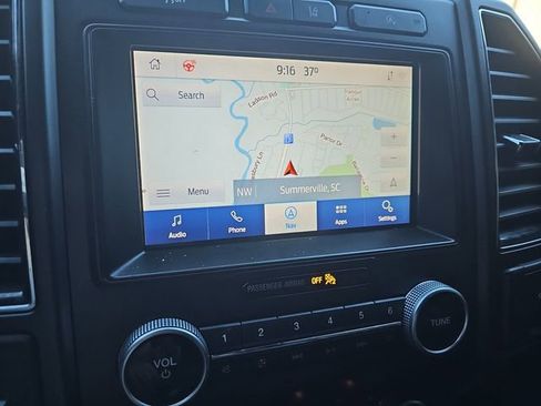 Used 2021 Ford Expedition Limited image 17