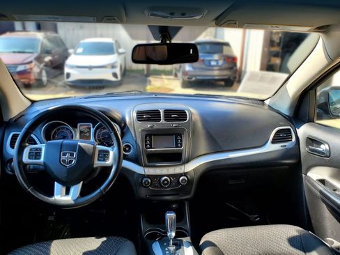 Used 2019 Dodge Journey SE w/ Premium Group FWD image 28