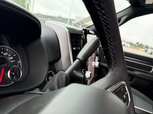 New 2026 RAM 2500 Big Horn AWD/4WD image 24