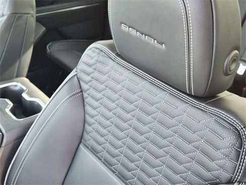 New 2025 GMC Sierra EV Denali image 12