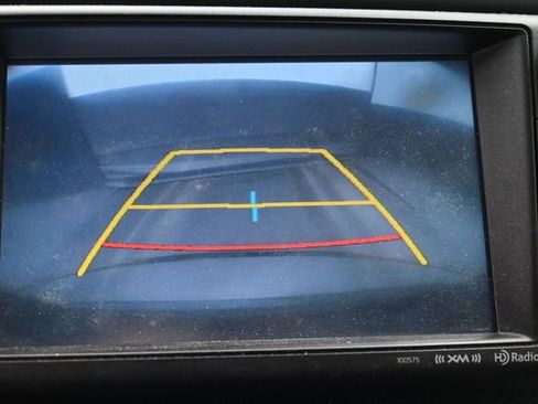 Used 2017 Toyota RAV4 XLE AWD/4WD image 19