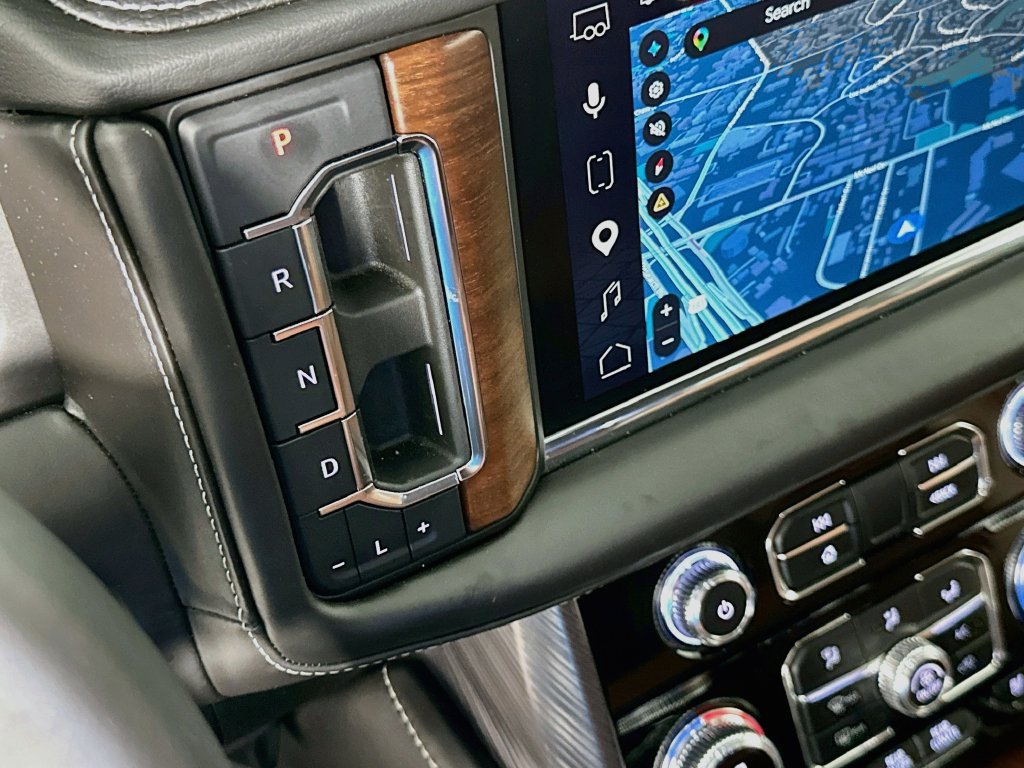 Used 2023 GMC Yukon Denali Ultimate AWD/4WD image 17