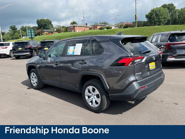 Used 2024 Toyota RAV4 LE AWD/4WD image 5