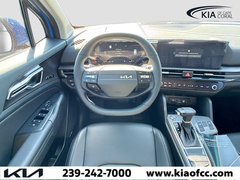 New 2026 Kia Sportage SX FWD image 17