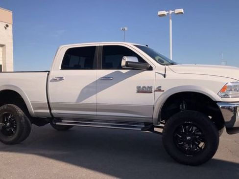 Used 2014 RAM 2500 Laramie AWD/4WD image 3