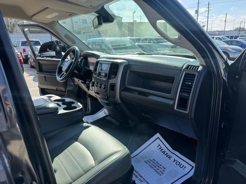 Used 2016 RAM 1500 Tradesman image 39