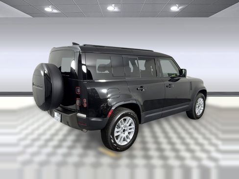Used 2026 Land Rover Defender 110 S image 8