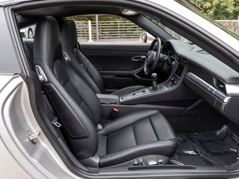 Used 2013 Porsche 911 Carrera RWD image 55