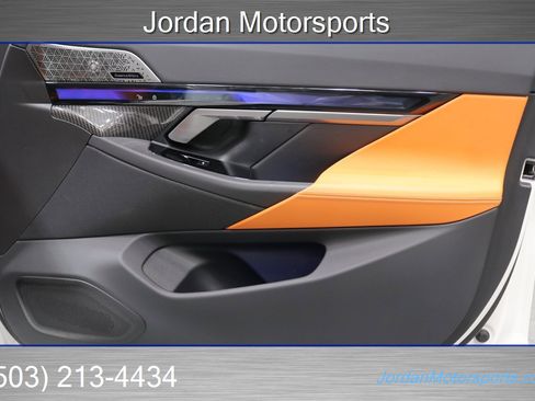 Used 2025 BMW M5 Touring w/ M Driver's Package image 43