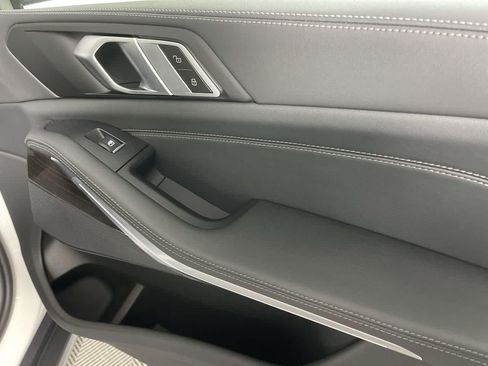 Used 2024 BMW X5 xDrive40i w/ Parking Assistance Package AWD/4WD image 19