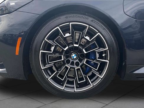 Used 2026 BMW M5 w/ Executive Package image 10