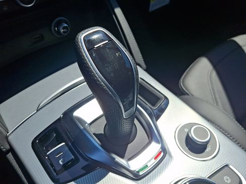 New 2026 Alfa Romeo Stelvio Sprint AWD/4WD image 13